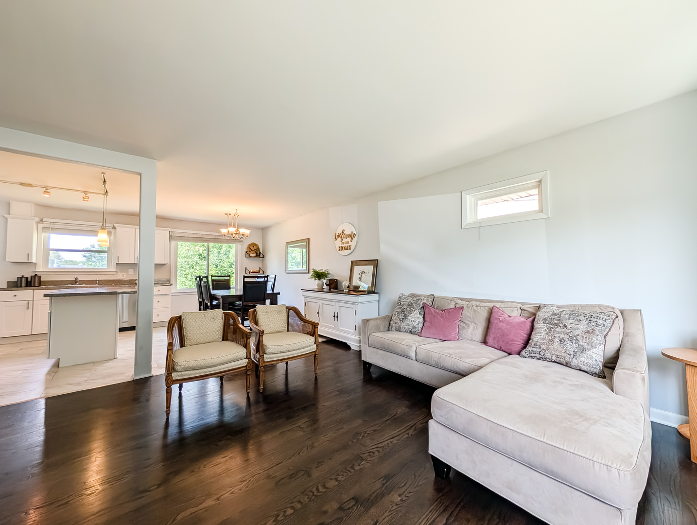 1005 E Irving Park Road Property Photo 7