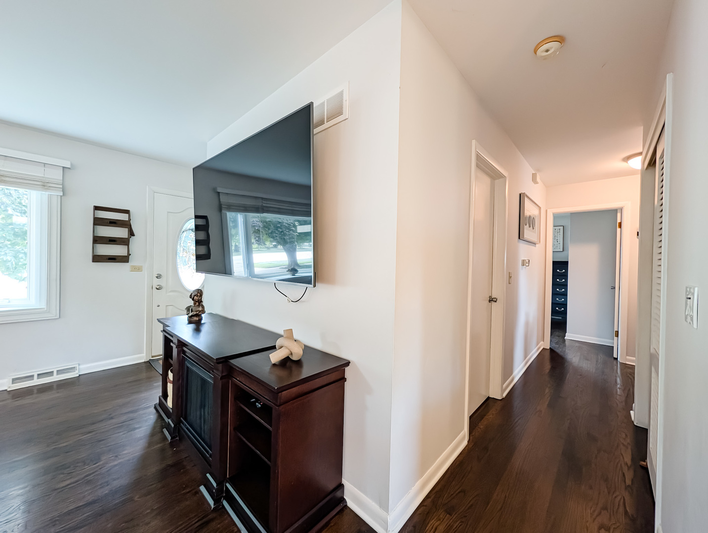 1005 E Irving Park Road Property Photo 13