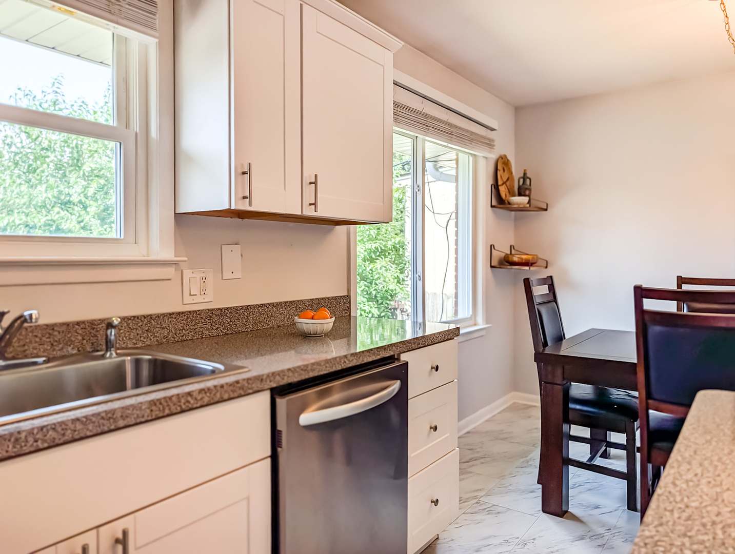 1005 E Irving Park Road Property Photo 17