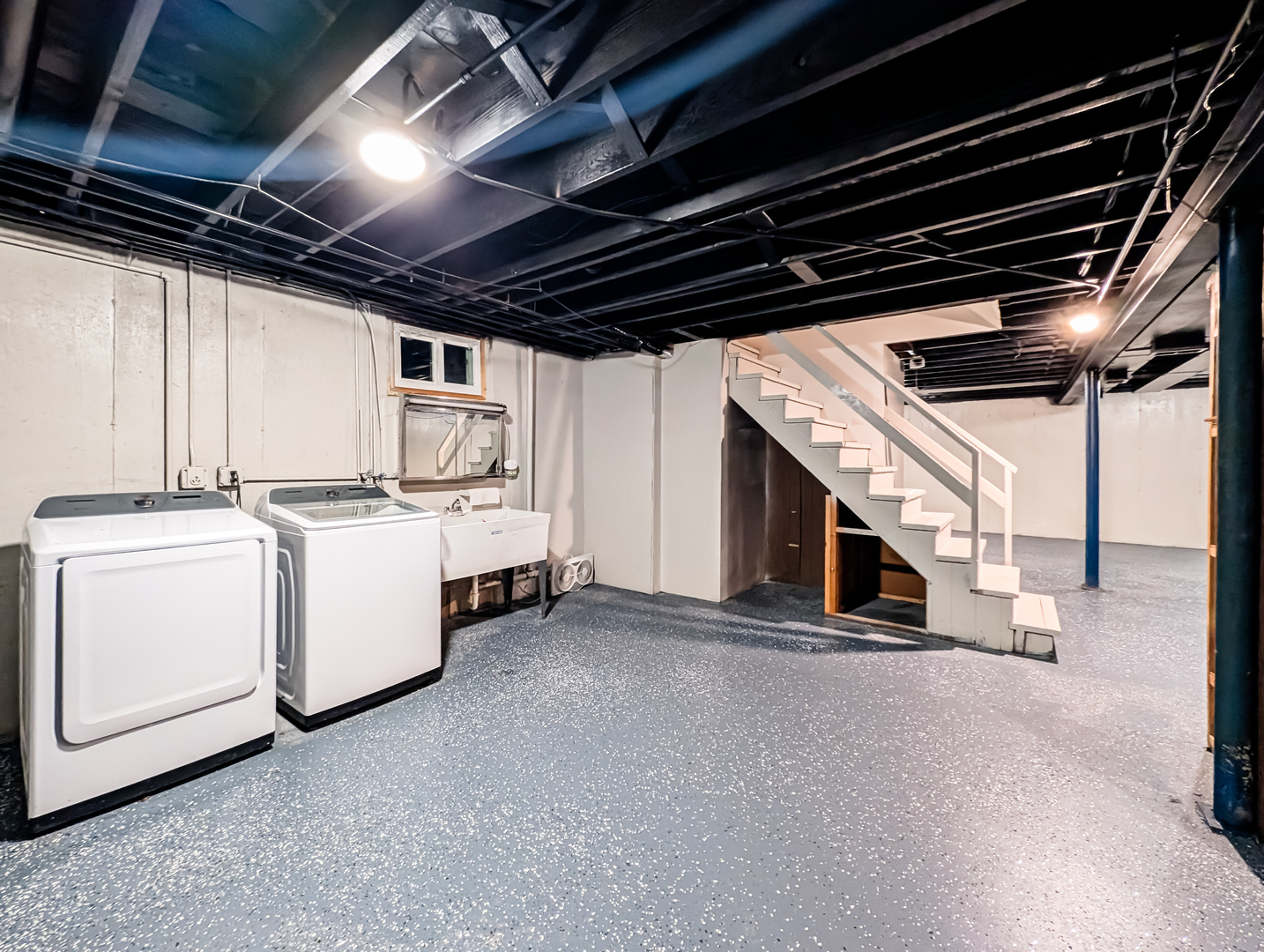 1005 E Irving Park Road Property Photo 45