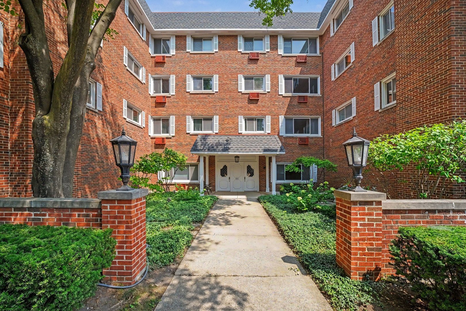 800 Washington Boulevard 100 Property Photo 1