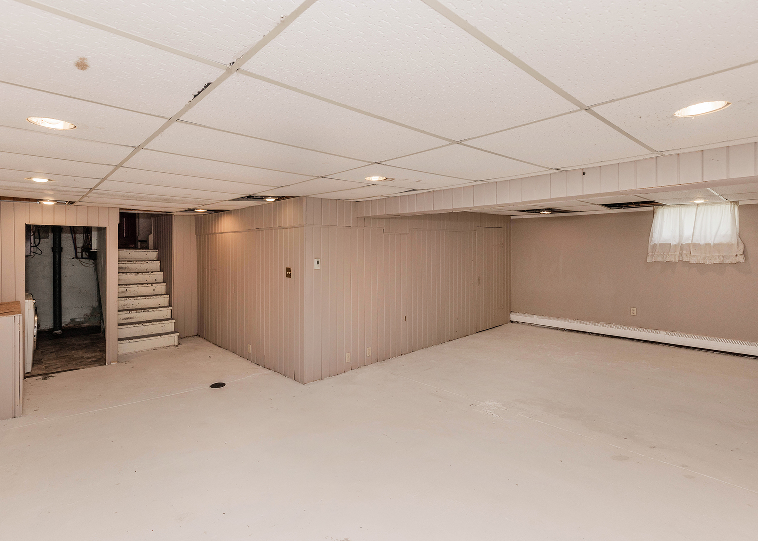 617 Douglas Court Property Photo 29