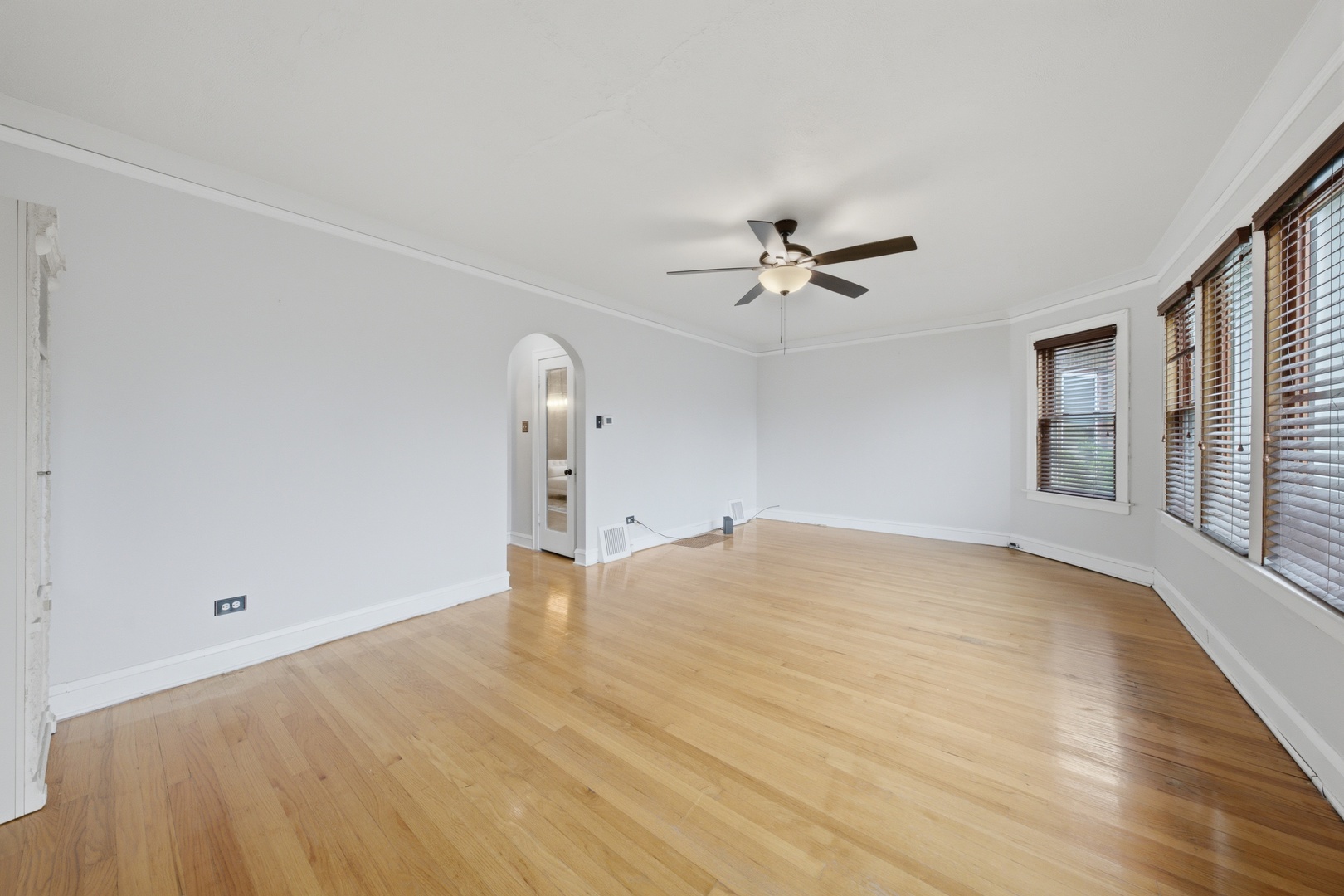 10416 S Sangamon Street Property Photo 3