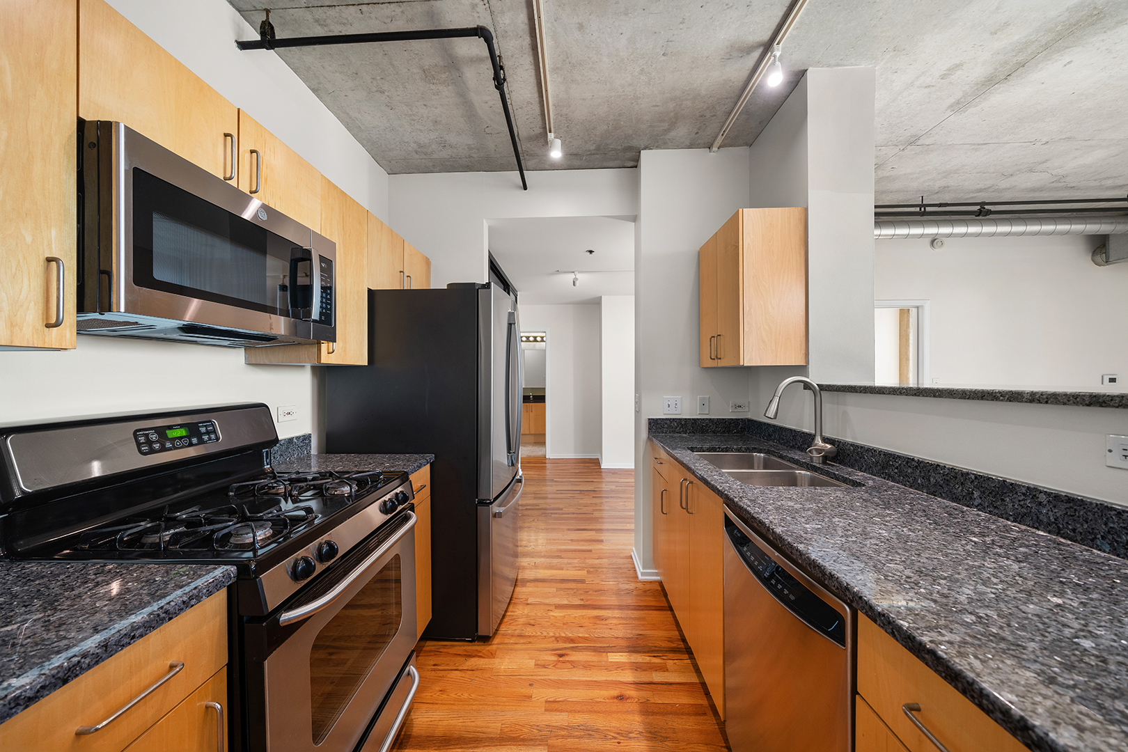 700 W Van Buren Street 1409 Property Photo 11