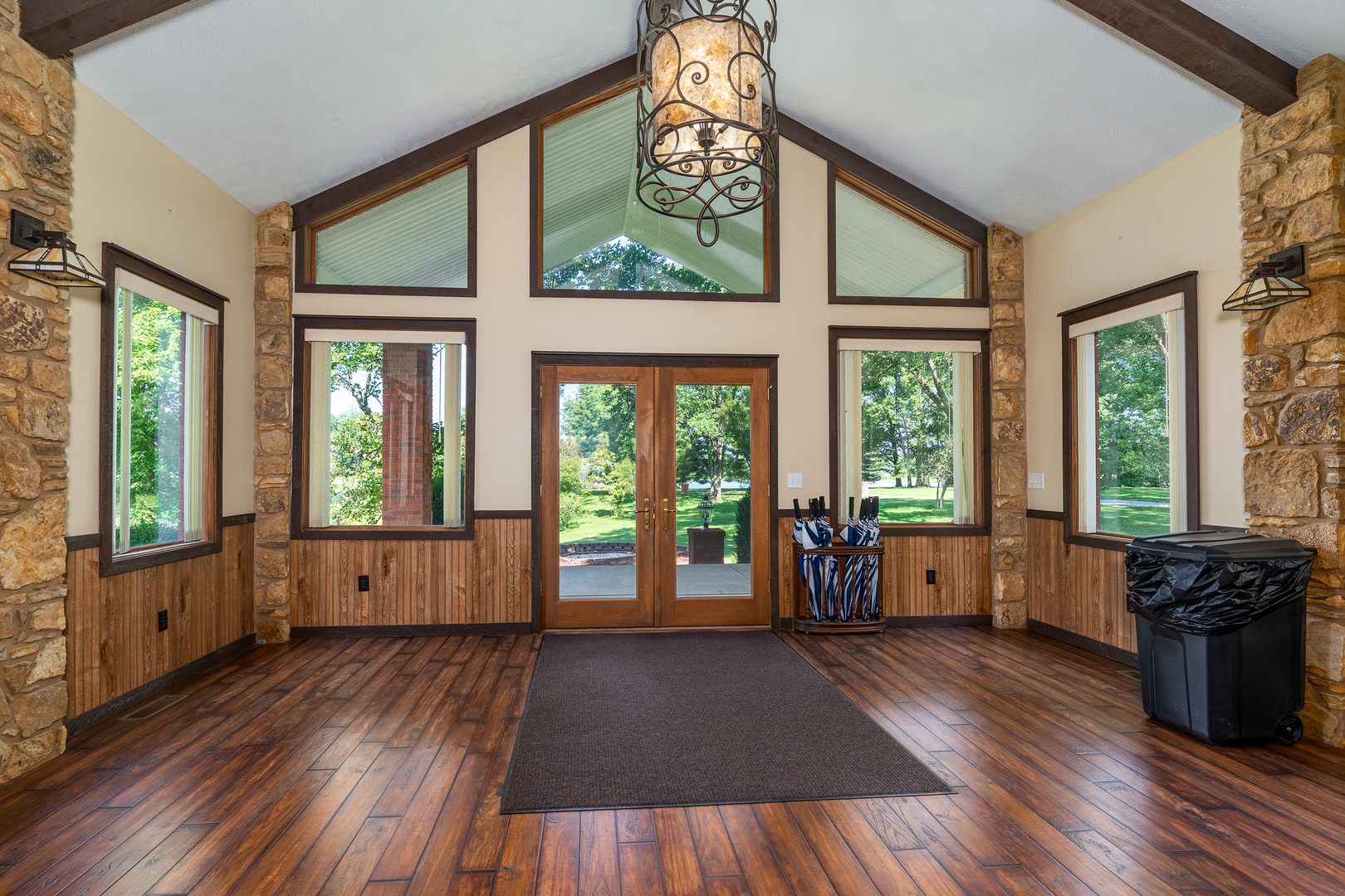 208 Silver Bullet Drive Property Photo 4