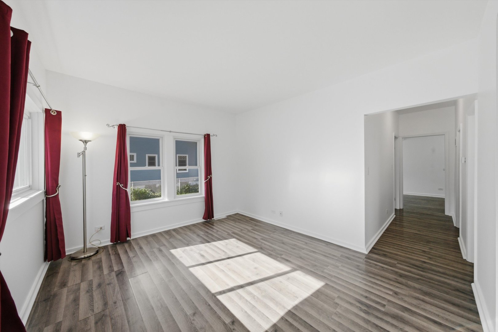 14538 Hamlin Avenue Property Photo 15