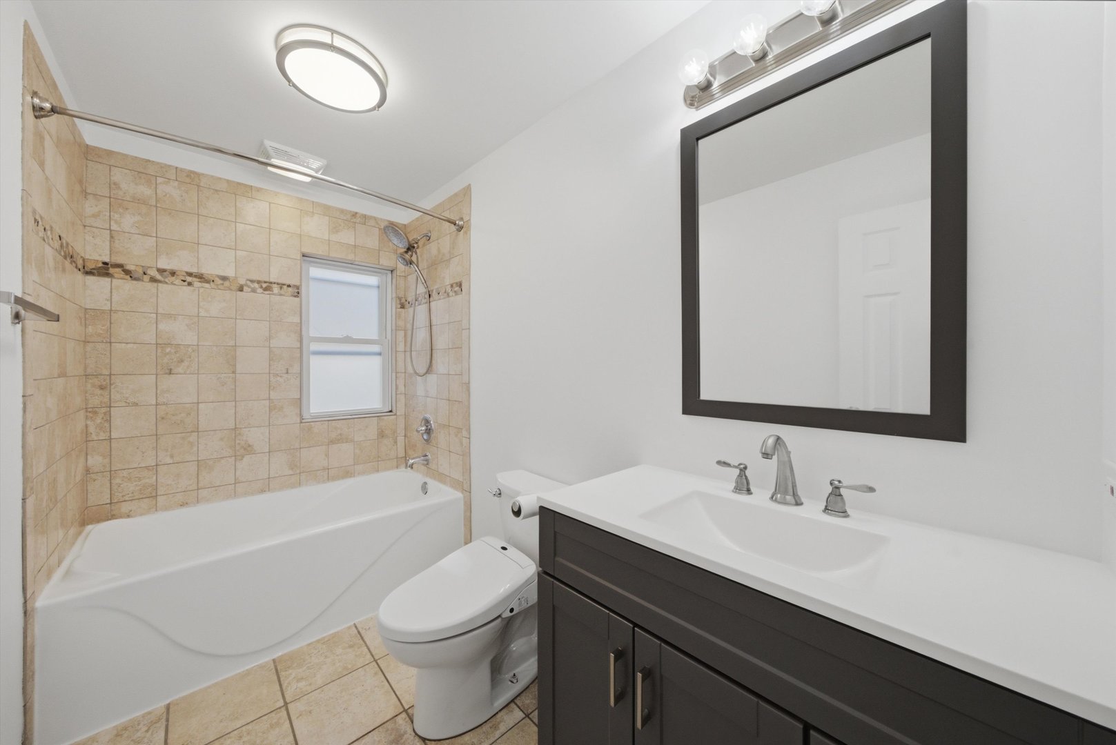 14538 Hamlin Avenue Property Photo 22