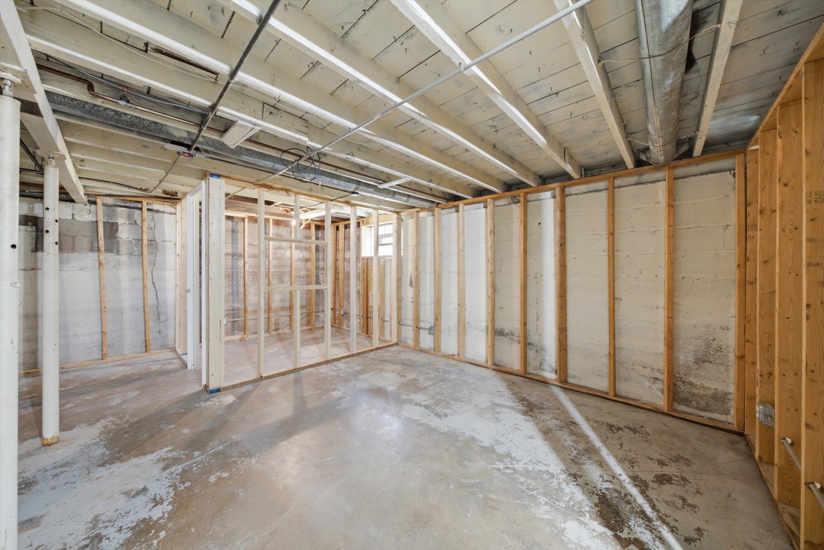 14538 Hamlin Avenue Property Photo 27