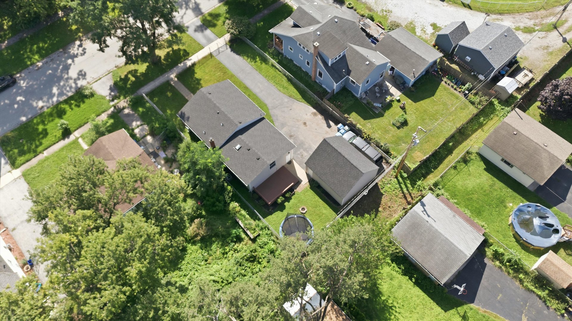 14538 Hamlin Avenue Property Photo 40