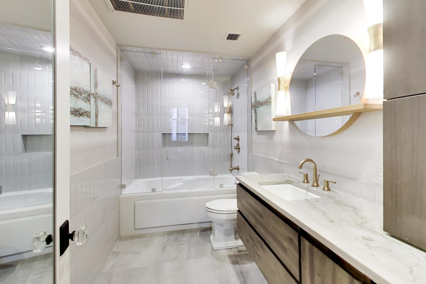333 W Hubbard Street 617 Property Photo 24