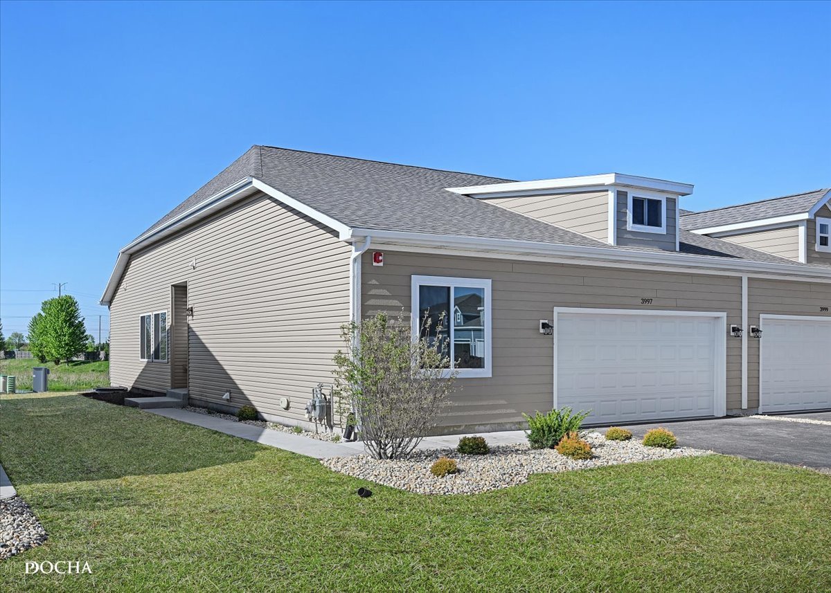 3997 Shoeger Drive Property Photo 1