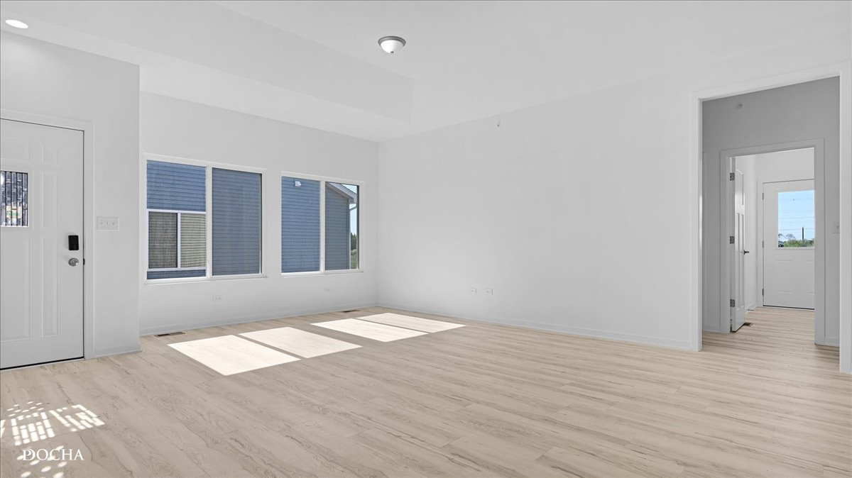 3997 Shoeger Drive Property Photo 4