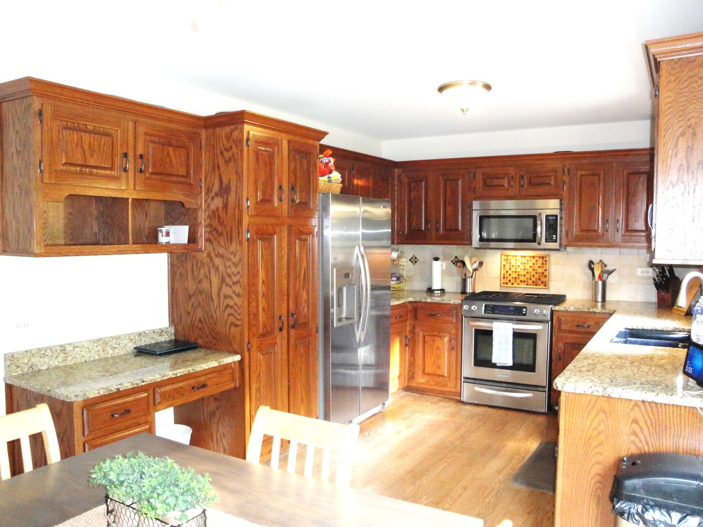 18916 Creekview Lane Property Photo 11