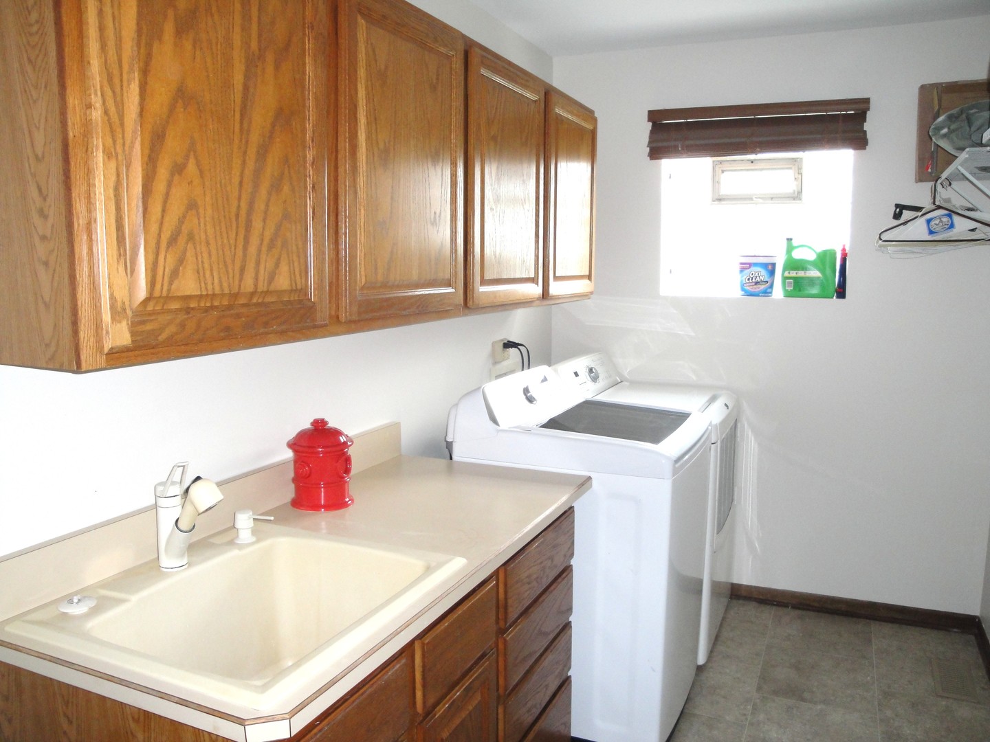 18916 Creekview Lane Property Photo 14