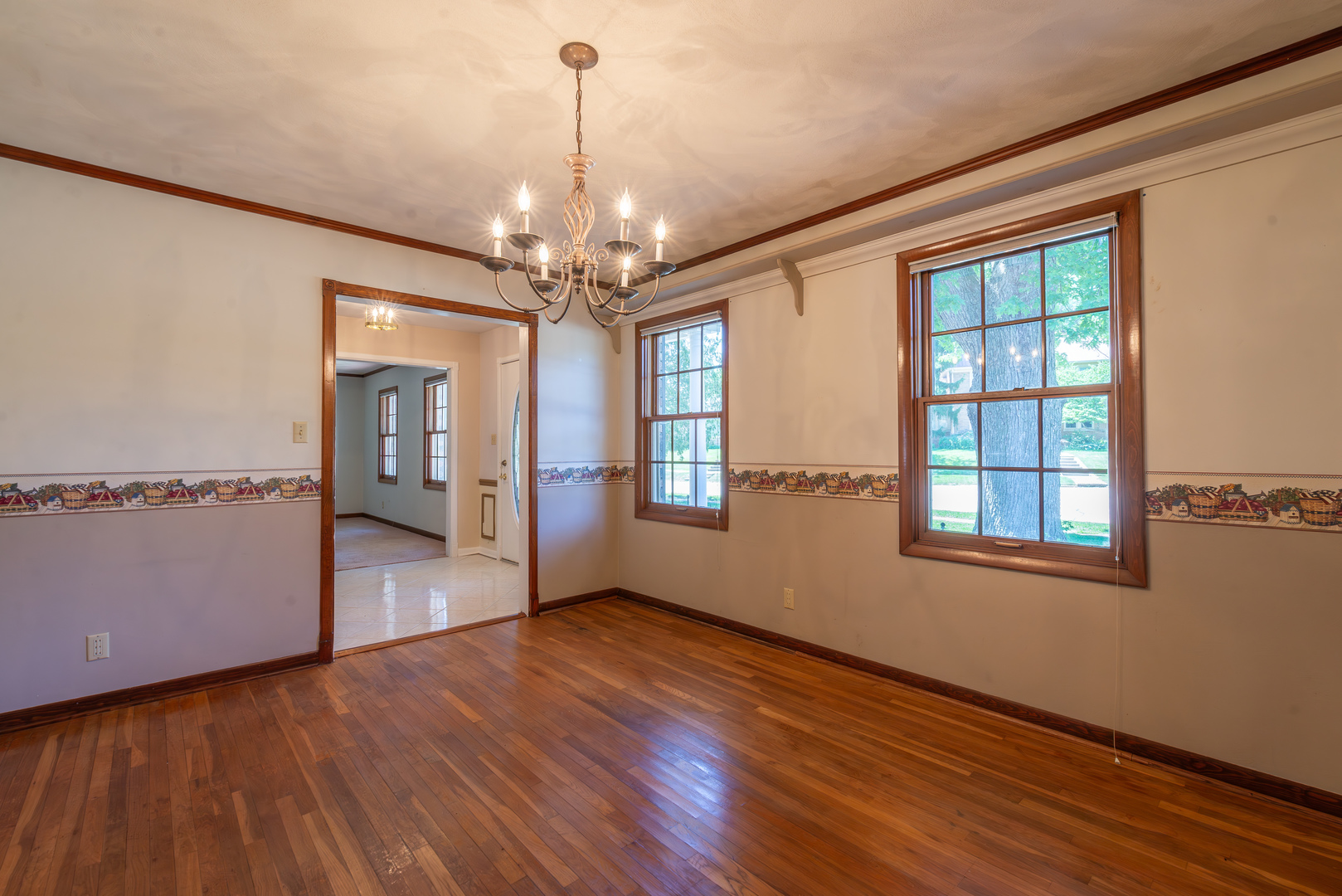 23 Elizabeth Circle Property Photo 8