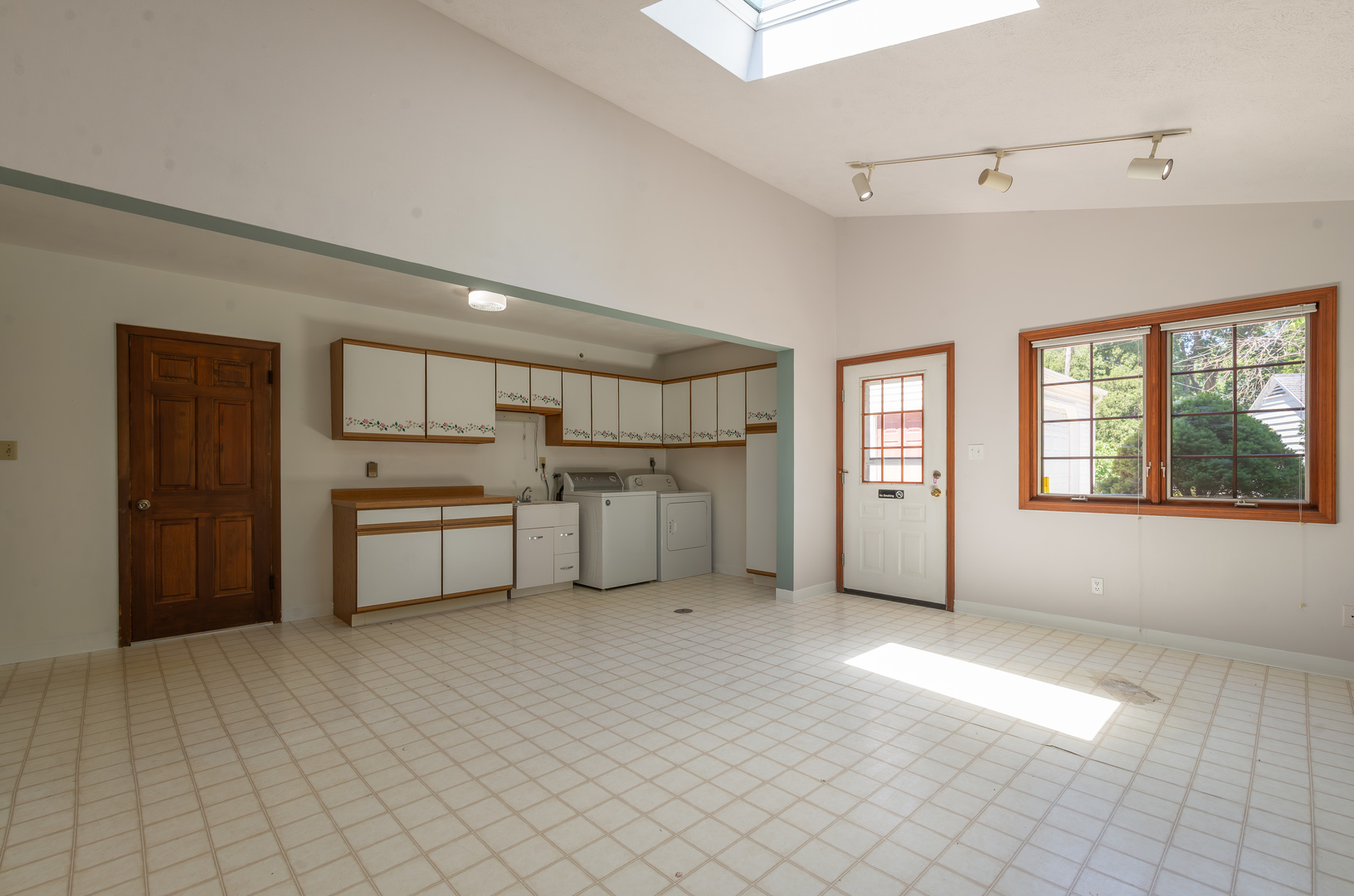 23 Elizabeth Circle Property Photo 25