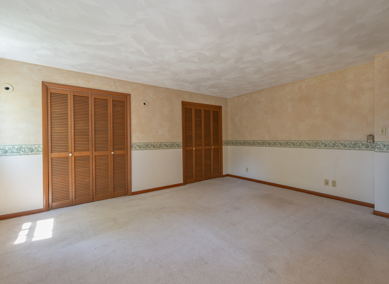 23 Elizabeth Circle Property Photo 36