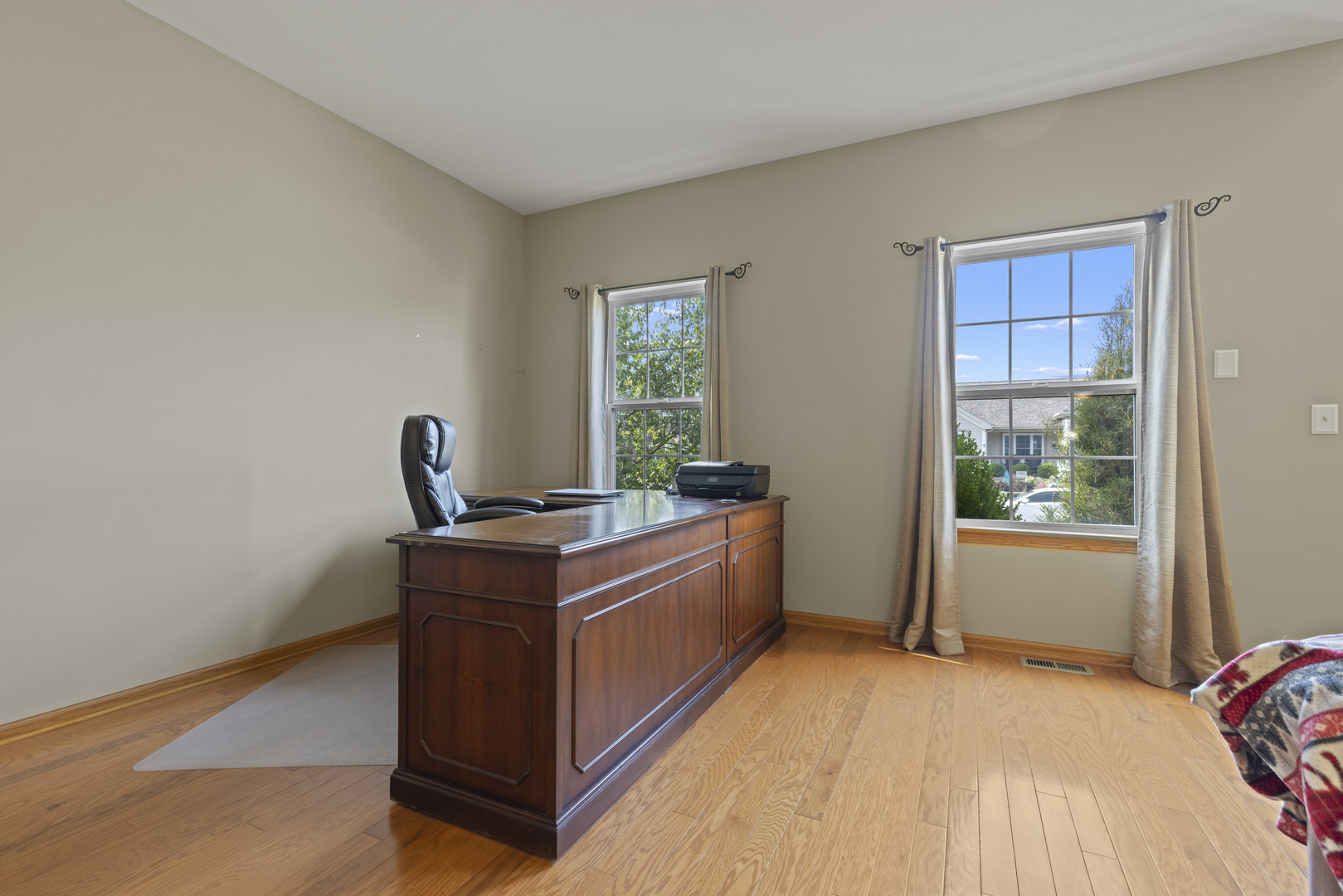 706 W Hampton Avenue Property Photo 5