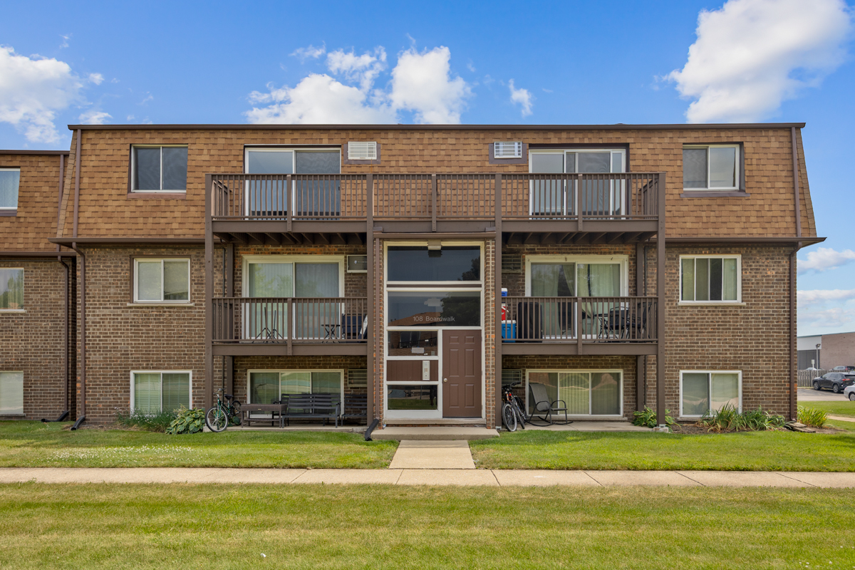 108 Boardwalk Street 2E Property Photo 1
