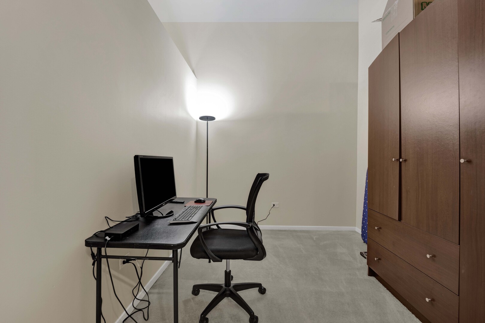 1645 W Ogden Avenue 718 Property Photo 12