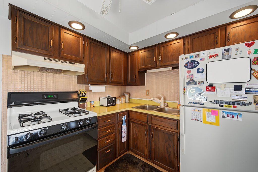 11022 S State Line Road Property Photo 9