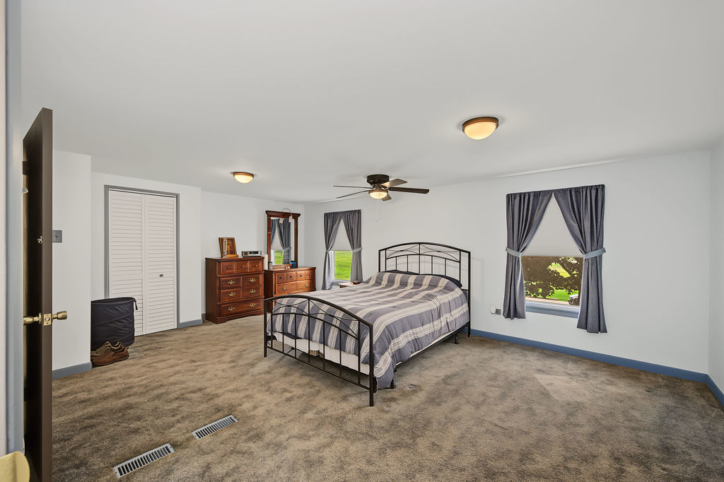 11022 S State Line Road Property Photo 15