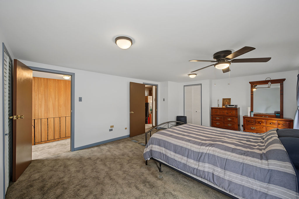 11022 S State Line Road Property Photo 16