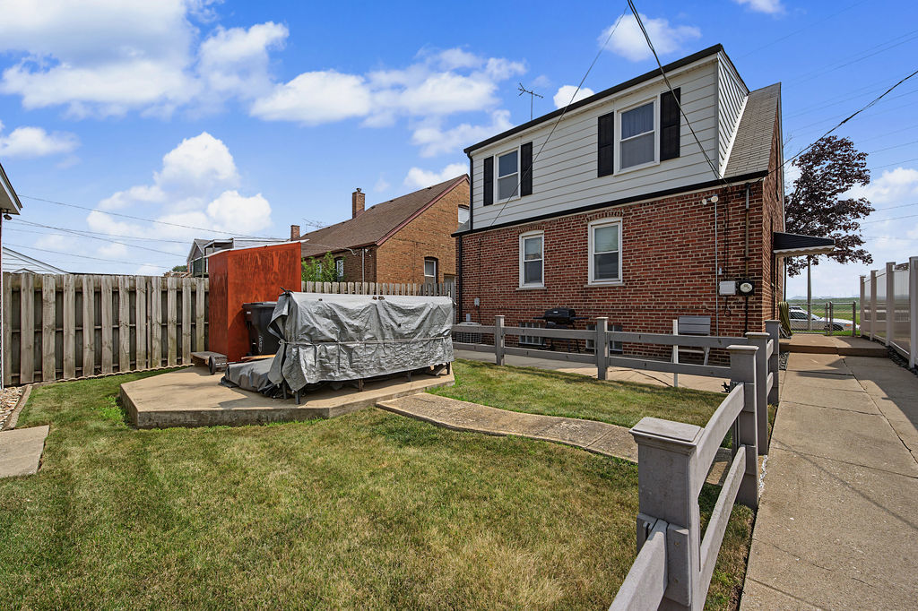 11022 S State Line Road Property Photo 32