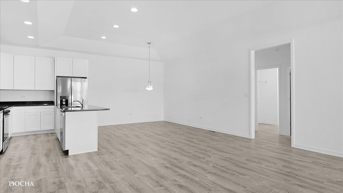 3999 Shoeger Drive Property Photo 11