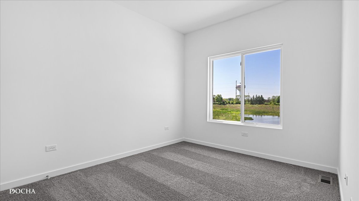 3999 Shoeger Drive Property Photo 13