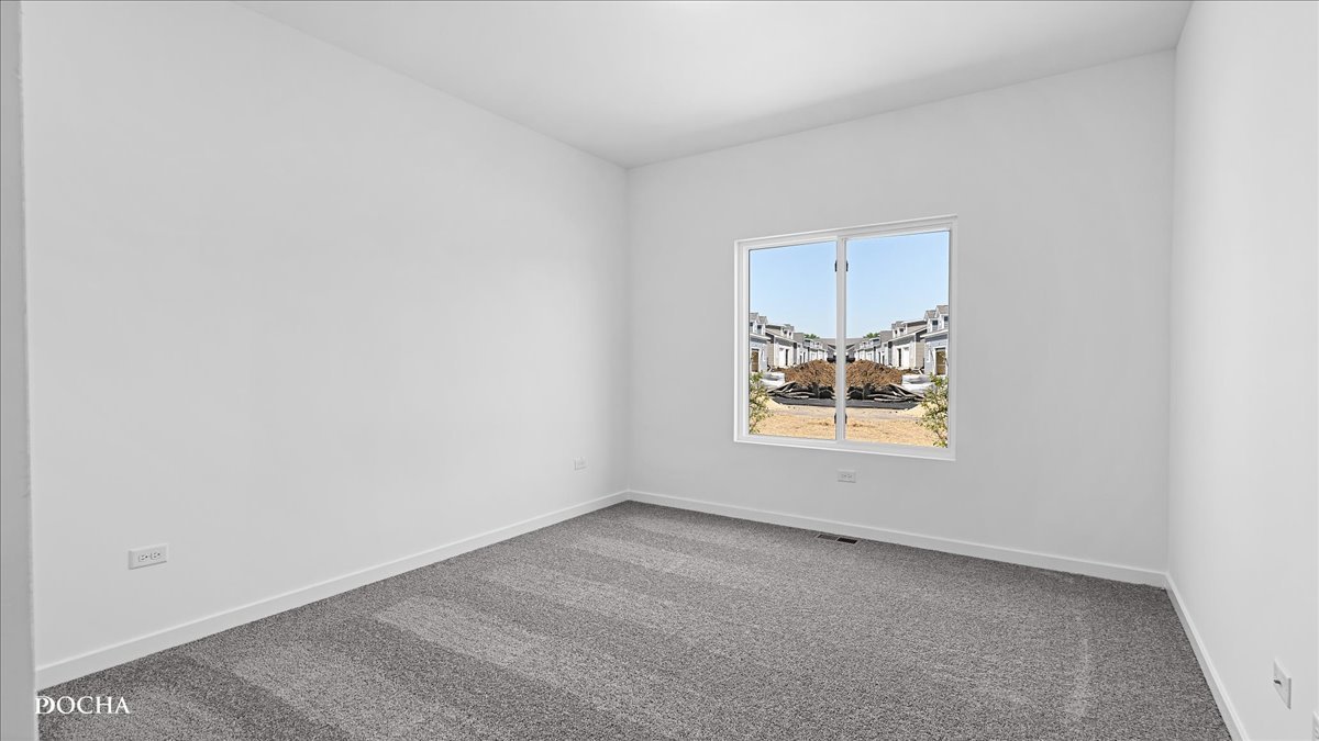 3999 Shoeger Drive Property Photo 16