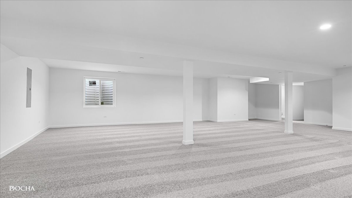 3999 Shoeger Drive Property Photo 23