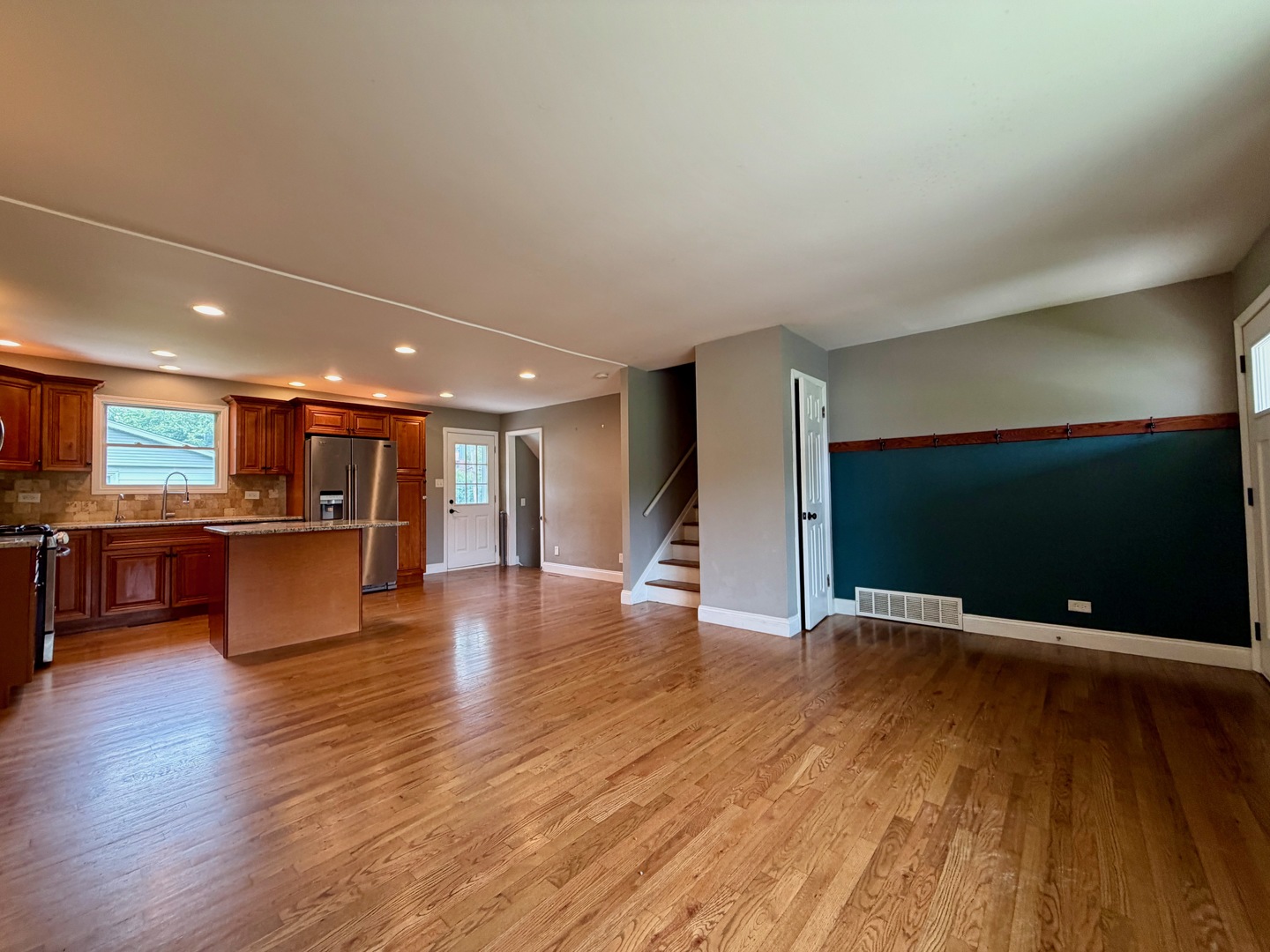 5s481 Glenoban Drive Property Photo 4