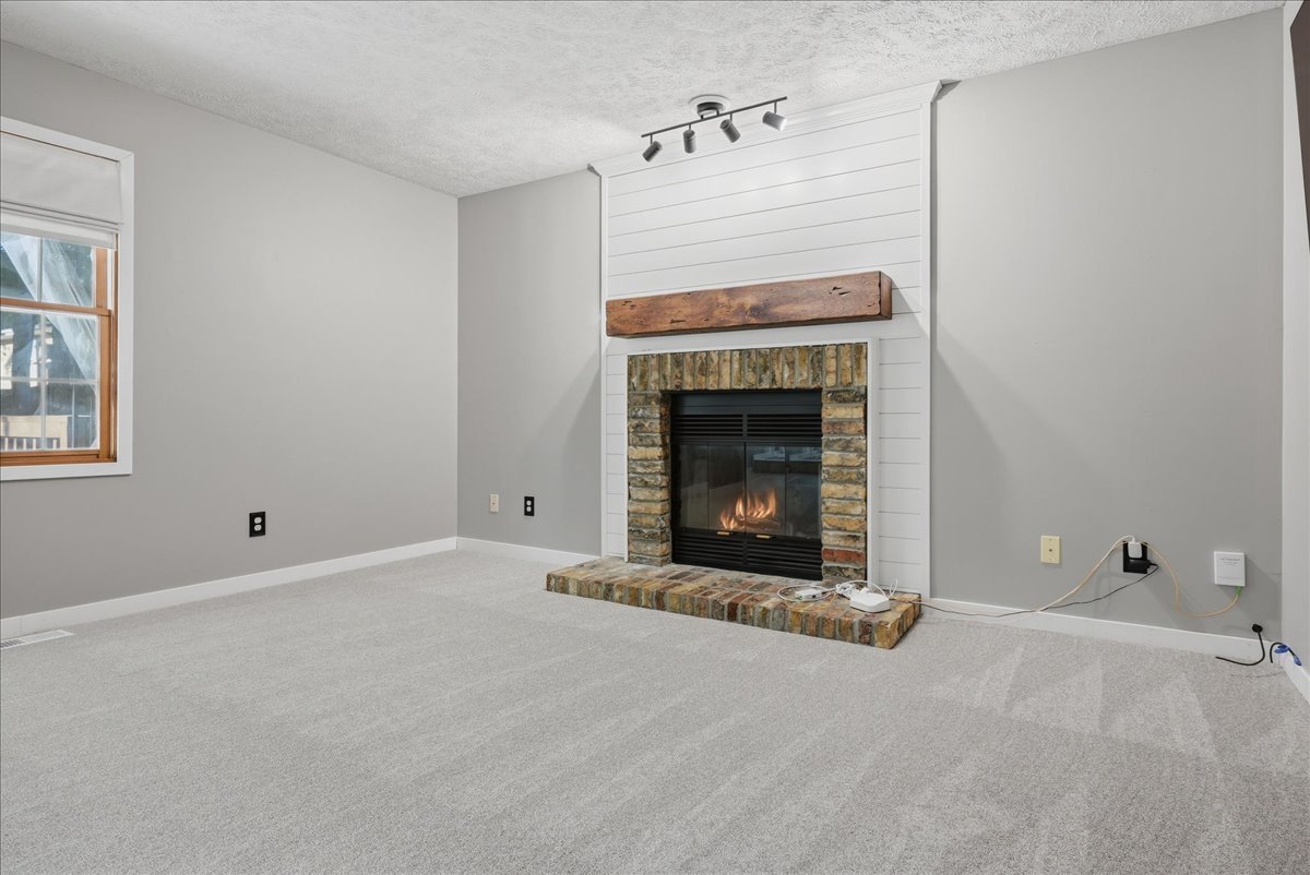 2623 Persimmon Place Property Photo 12