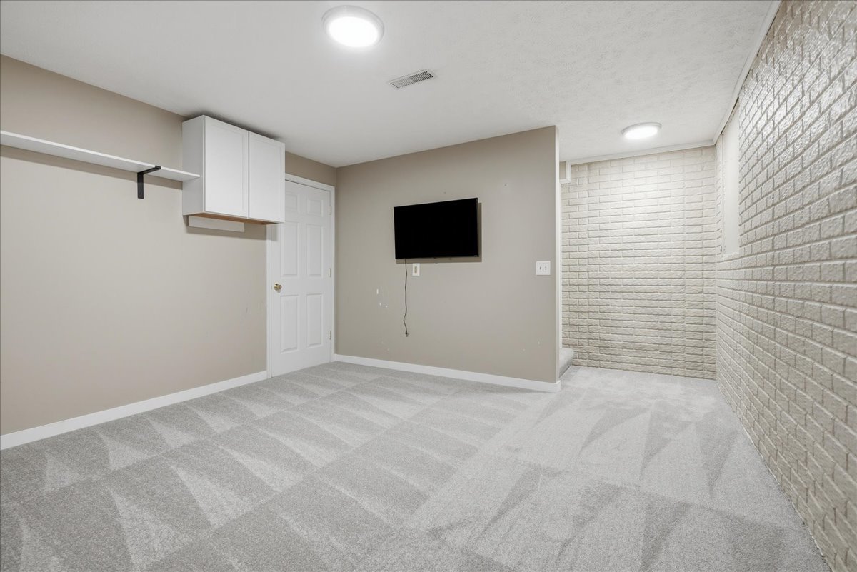 2623 Persimmon Place Property Photo 17