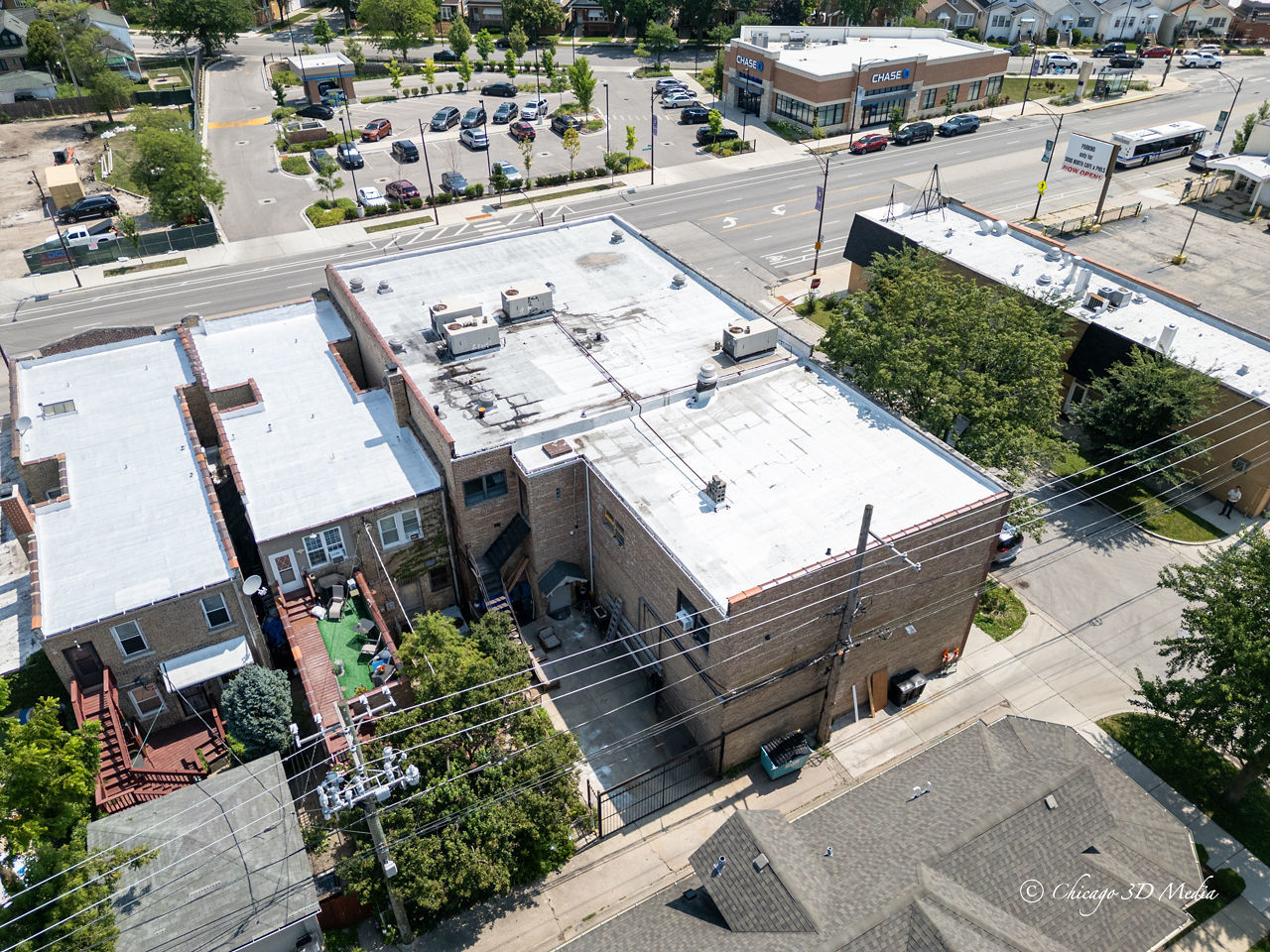5844 N Milwaukee Avenue Property Photo 4