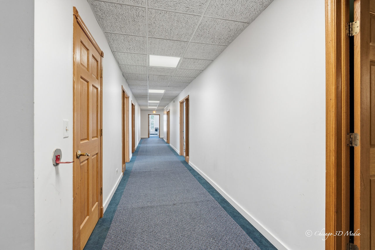 5844 N Milwaukee Avenue Property Photo 12