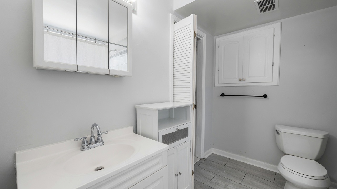 959 N Wolcott Avenue 1r Property Photo 8