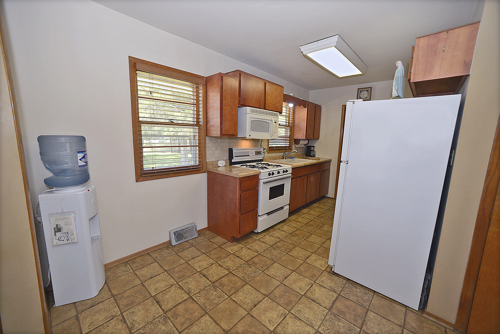 1104 N 29th Road Property Photo 4