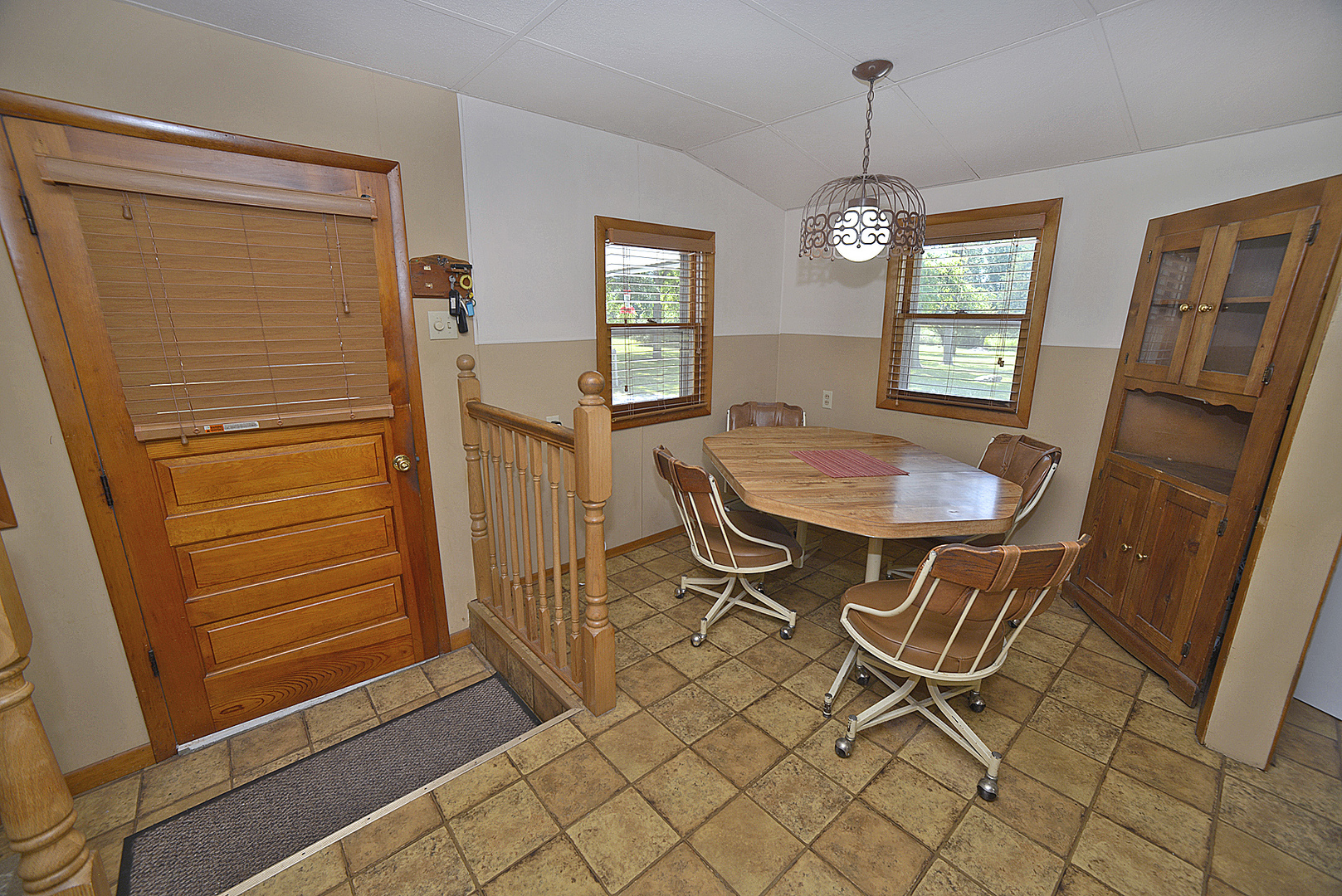 1104 N 29th Road Property Photo 6