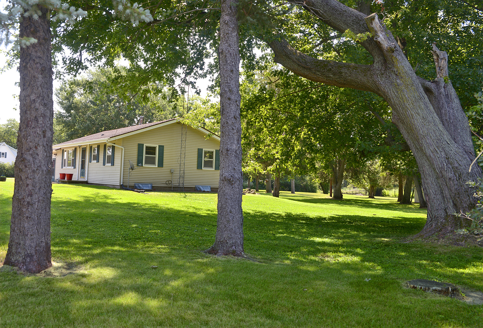 1104 N 29th Road Property Photo 20