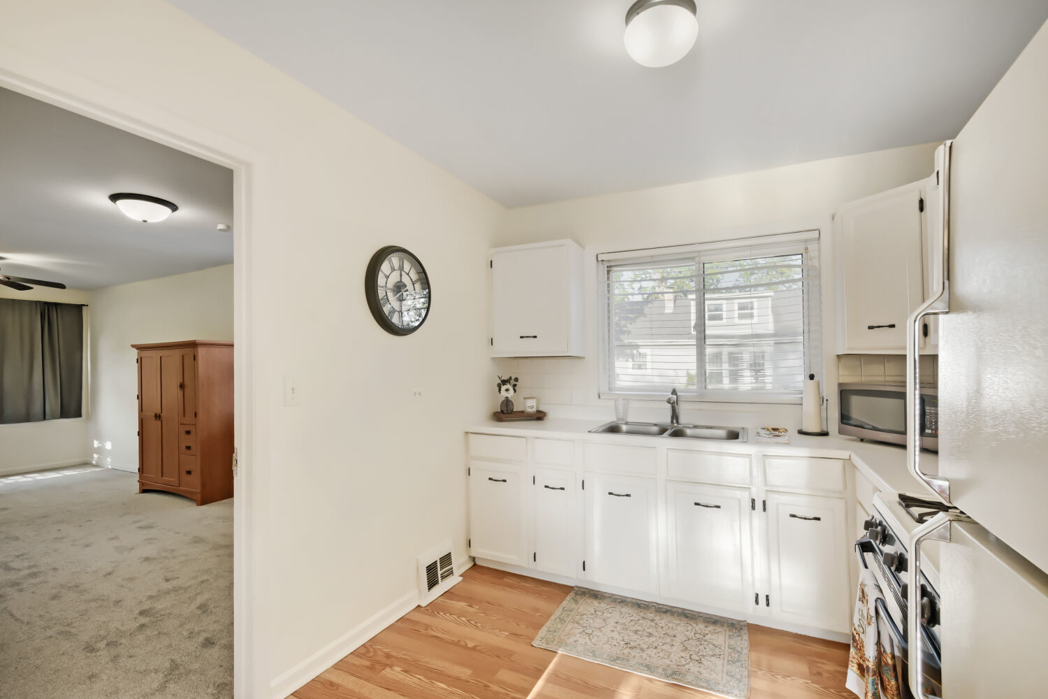 2045 119th Place Property Photo 7