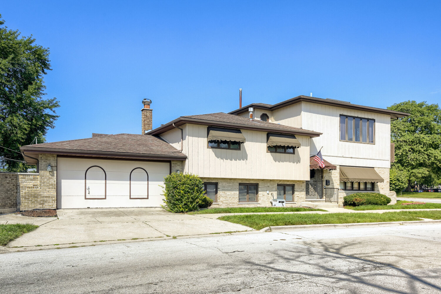 10300 S Central Park Avenue Property Photo 4