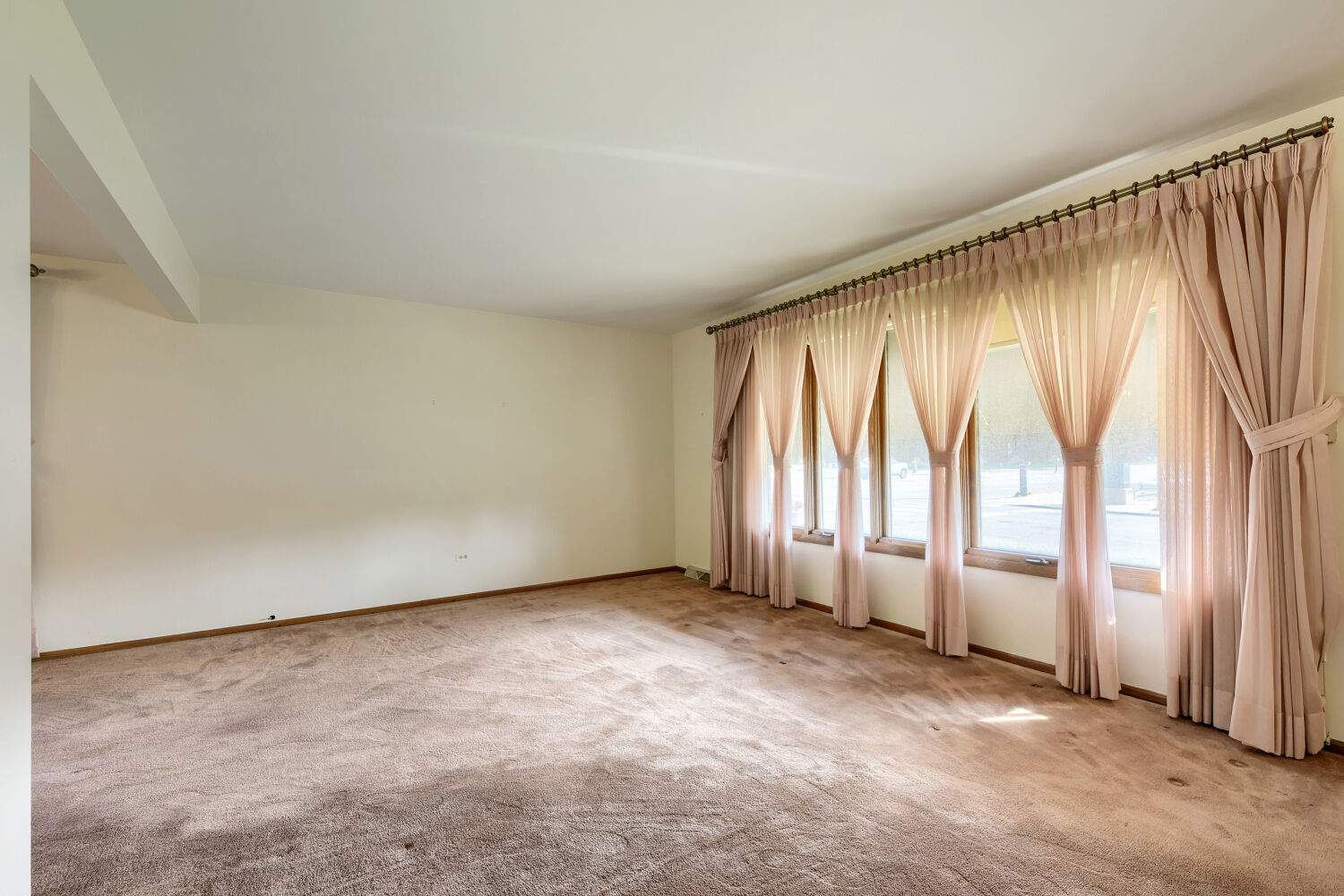 10300 S Central Park Avenue Property Photo 5
