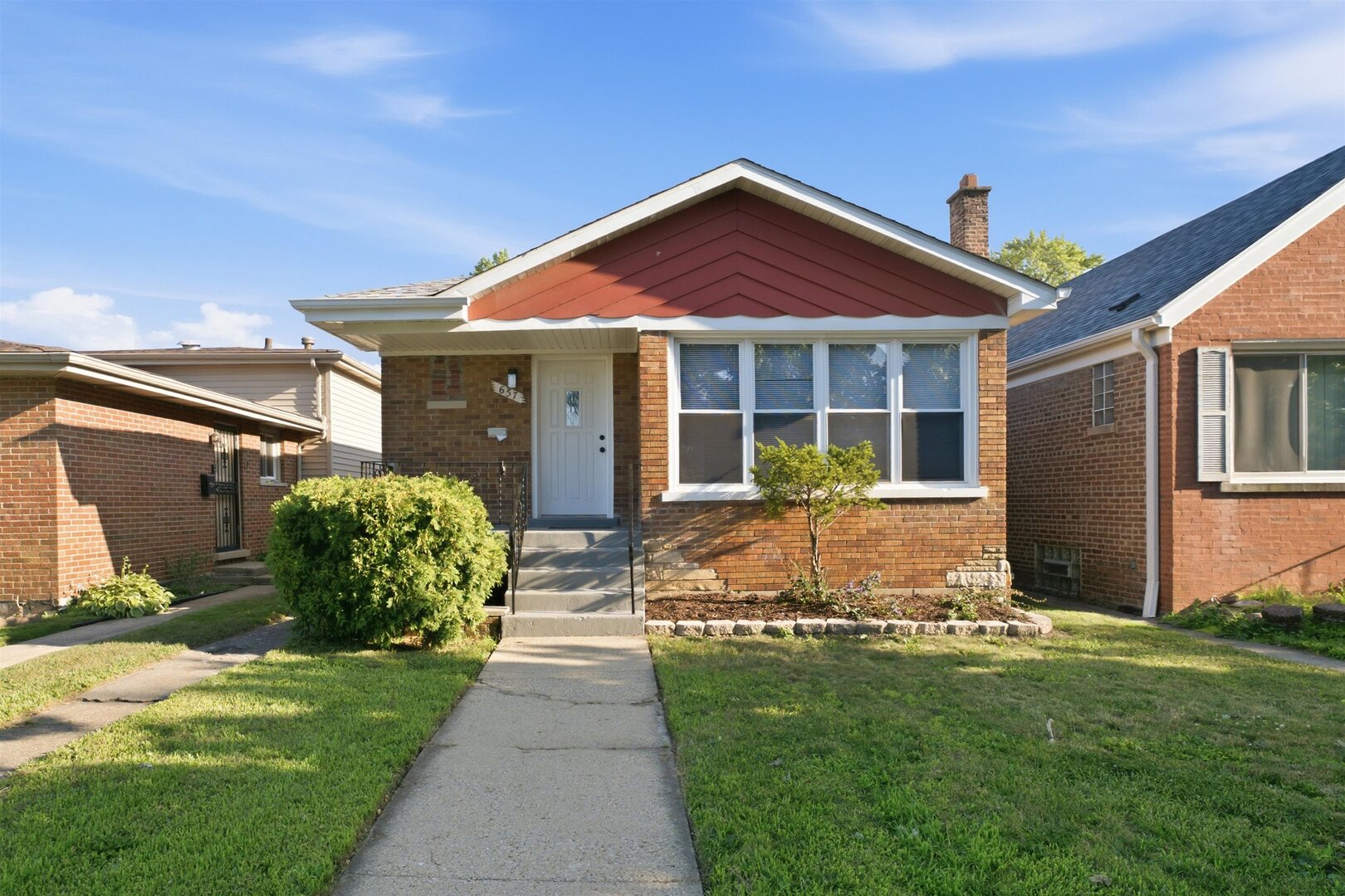 657 E 100th Place Property Photo