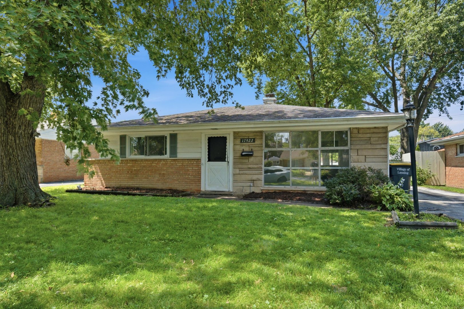 17922 Oakwood Avenue Property Photo 1