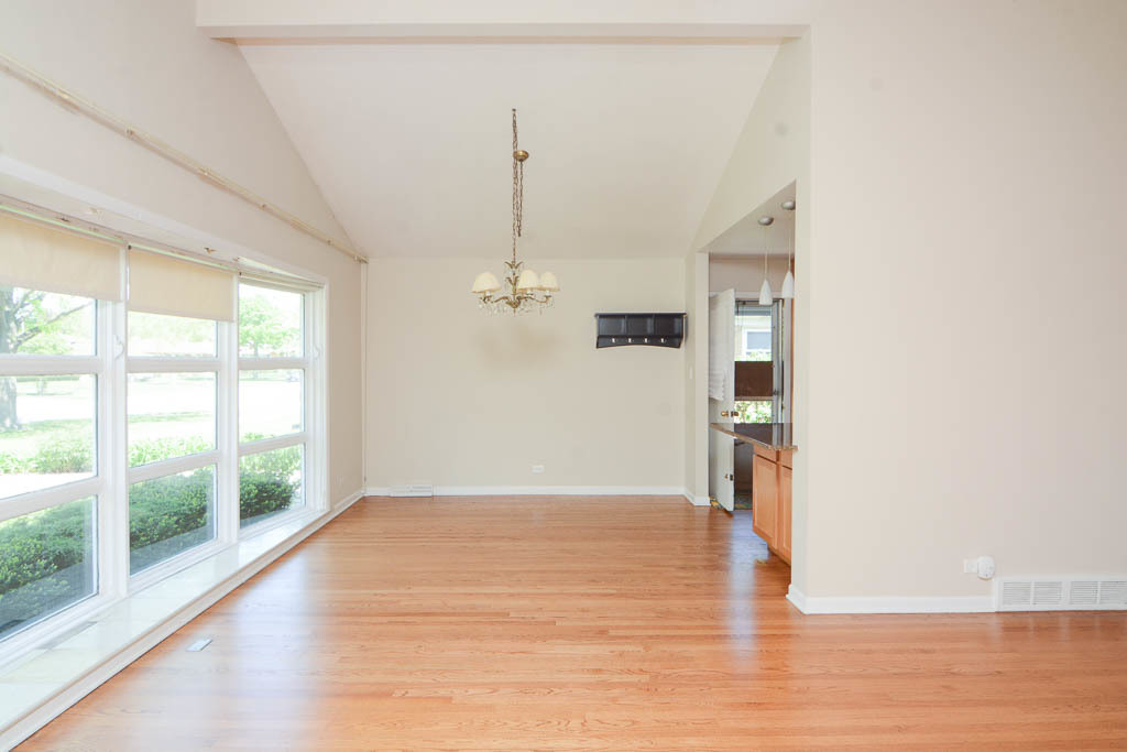 8117 Central Avenue Property Photo 4