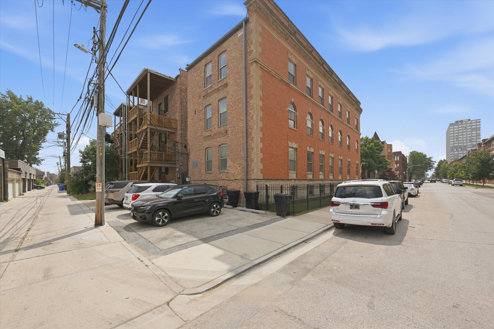 12710636 Property Photo 15