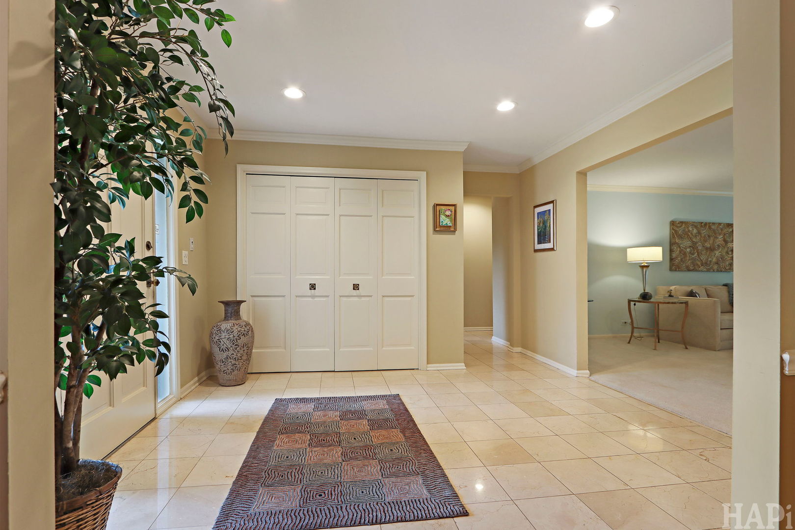 1426 Woodhill Drive Property Photo 3