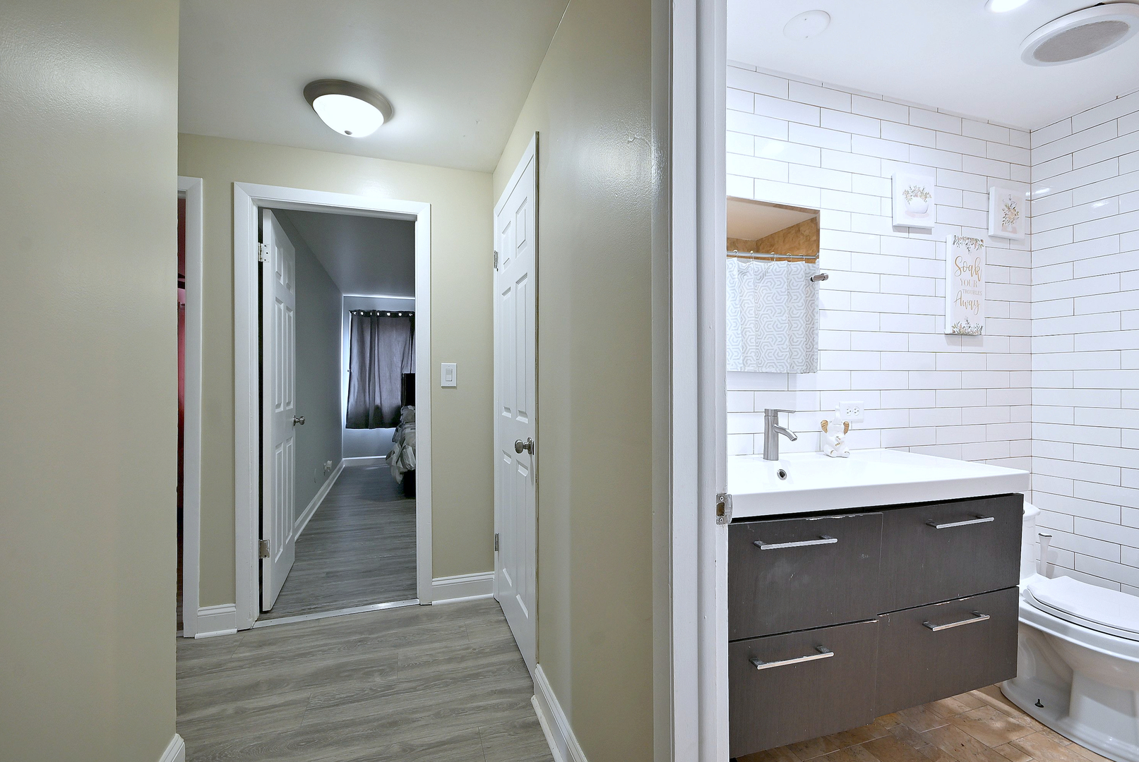 2325 N Neva Avenue 401b Property Photo 16